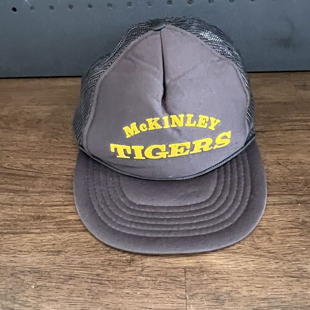 McKinley Tigers Vintage Hawaii High school Trucker Hat‎